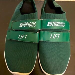 Lifting shoes